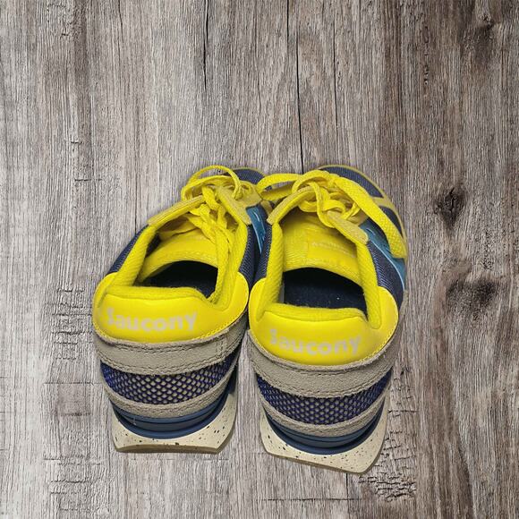 Saucony shadow original vintage men’s lace up sneakers. Yellow. Size 9
